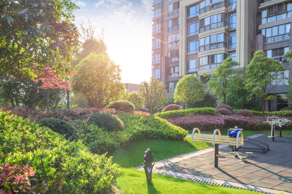 DIY vs Professional Commercial Lawn Care: Why Professional Services Make a Difference