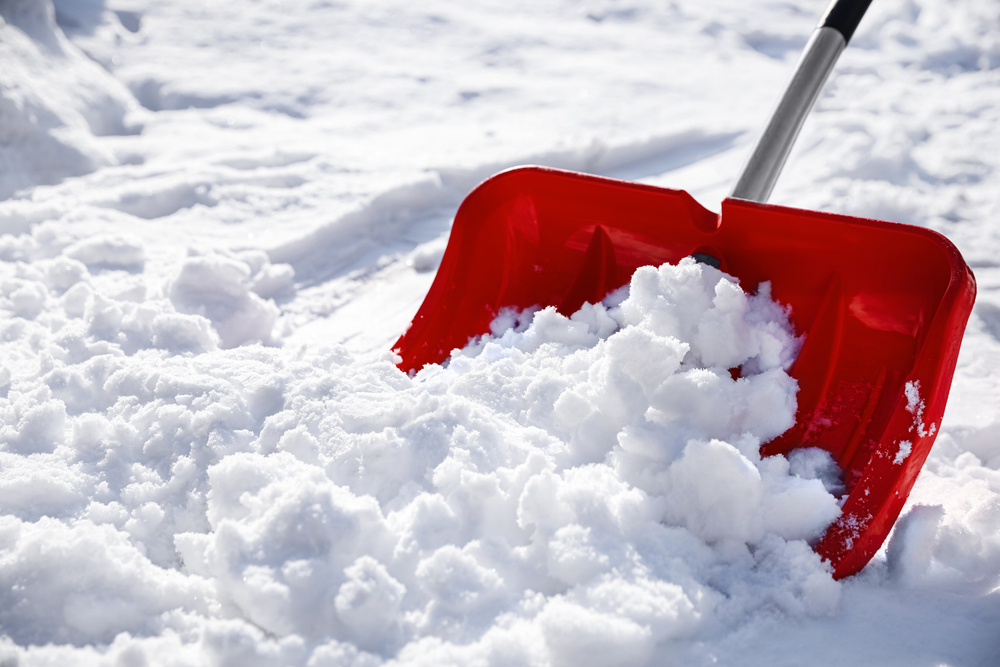The Risks of DIY Snow Removal for Commercial Properties